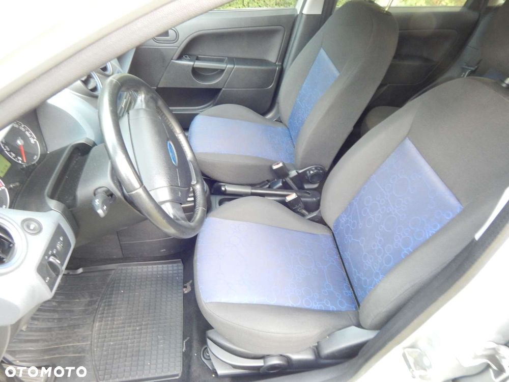 Ford Fiesta 1.3 Trend - 15