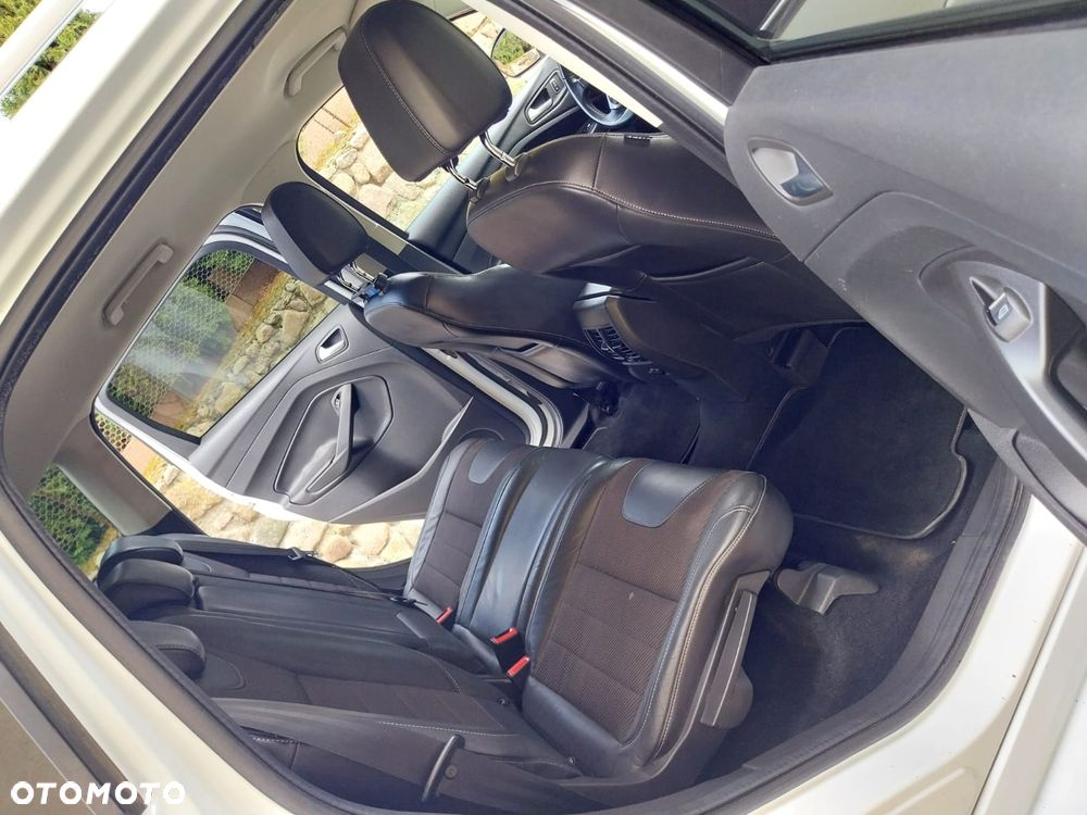 Ford Kuga - 19