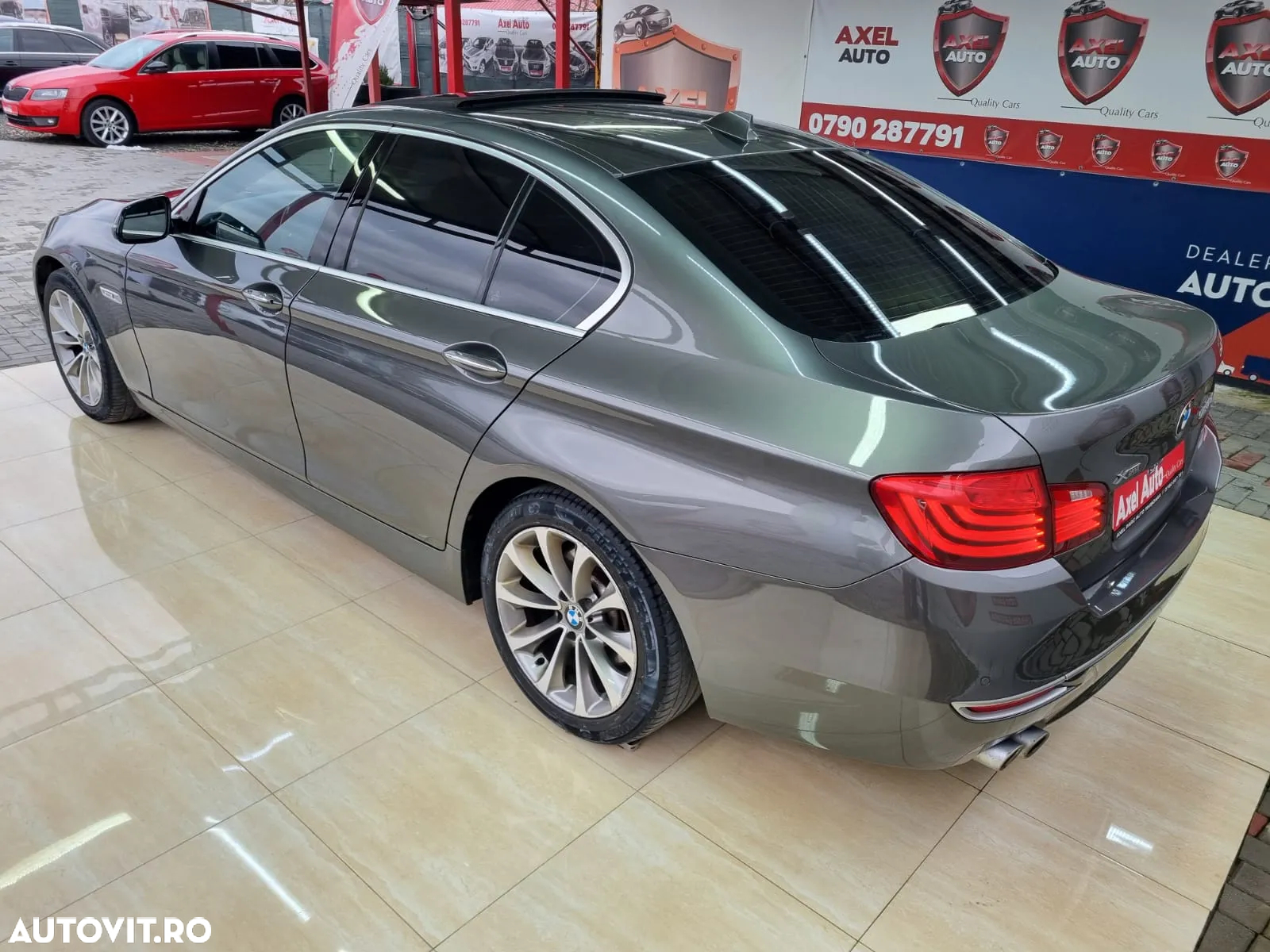 BMW Seria 5 520d xDrive - 34