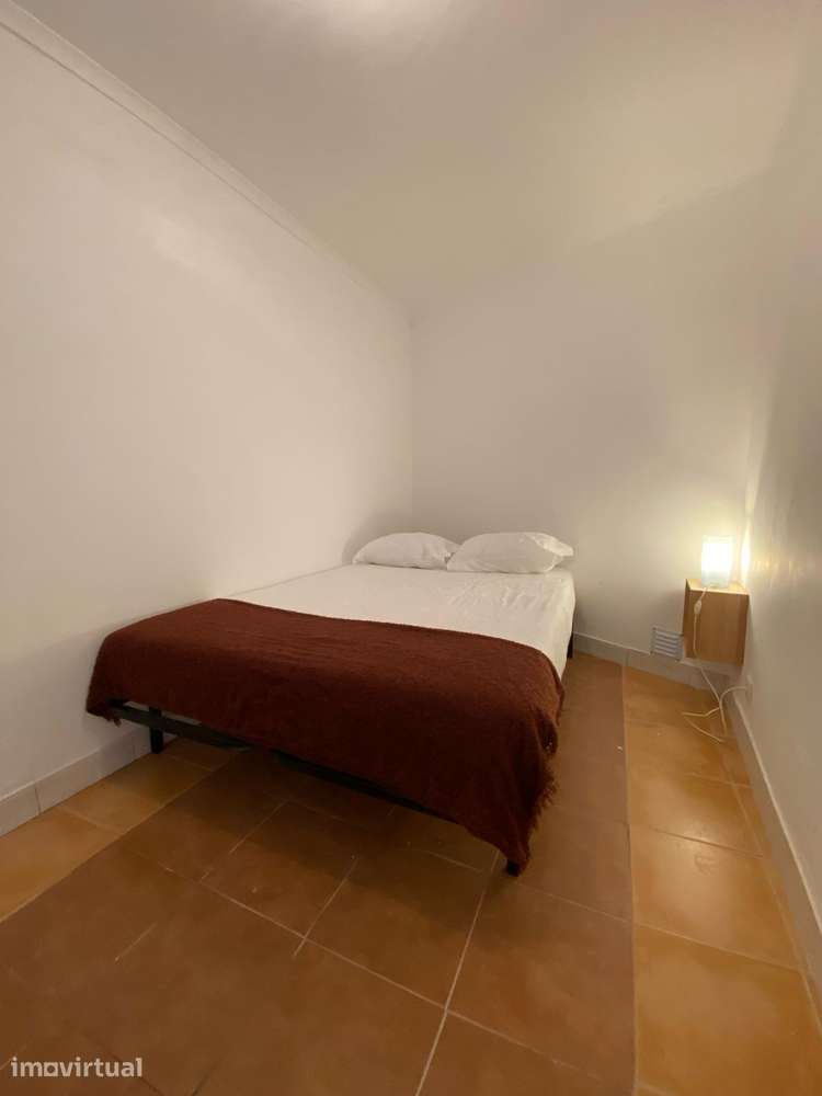 Prédio residencial à venda na Rua Maria Pia, Campo de Ourique - Grande imagem: 5/19