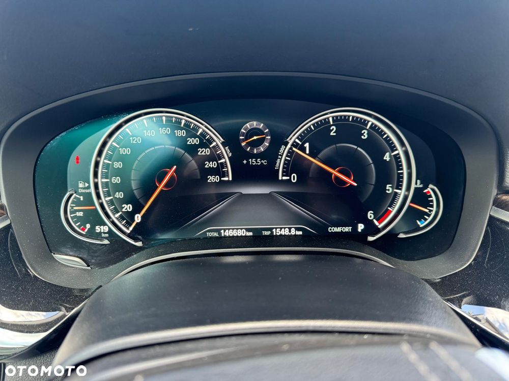 BMW Seria 5 520d Luxury Line sport - 12