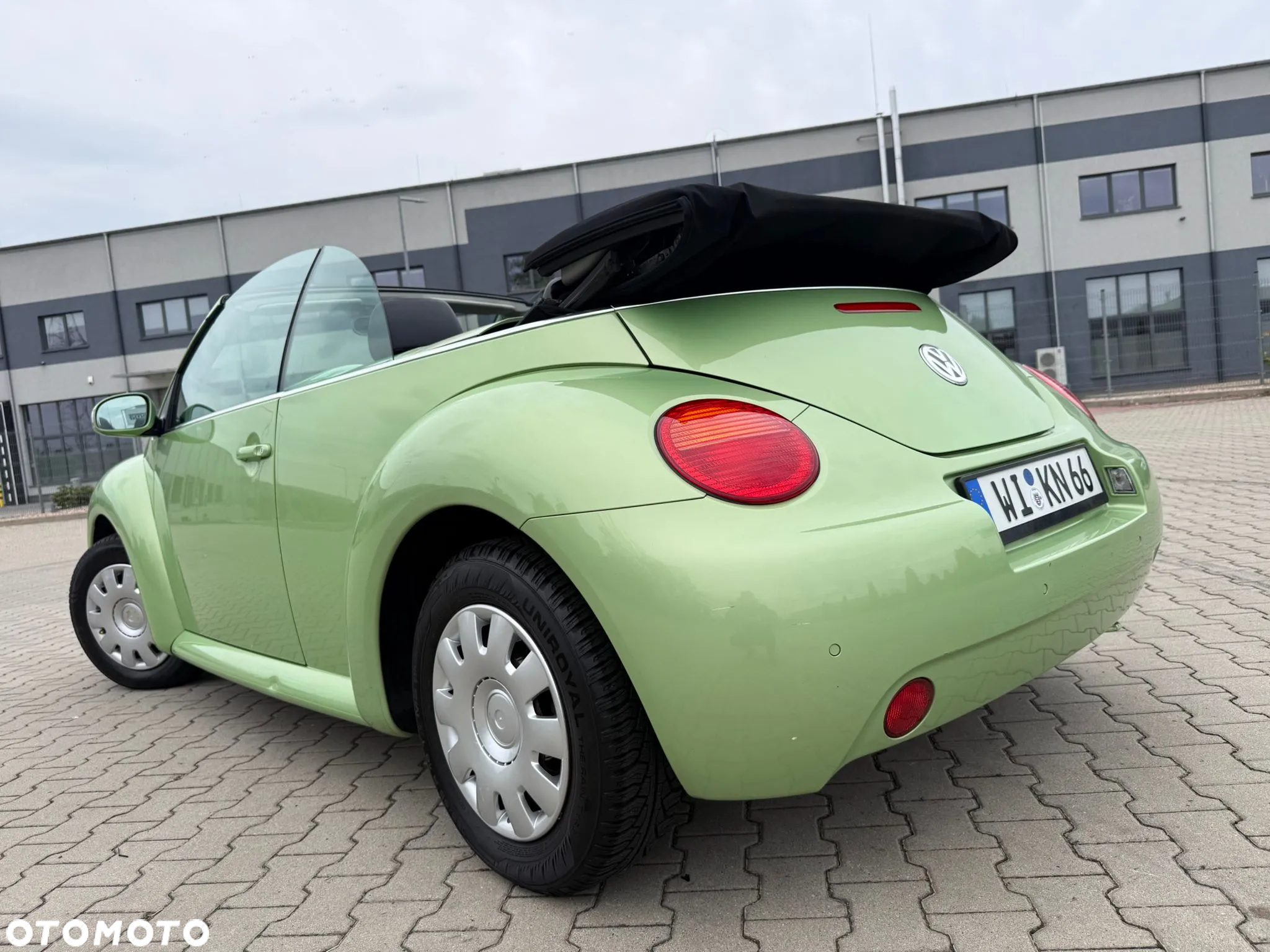 Volkswagen New Beetle Cabriolet 2.0 United - 4