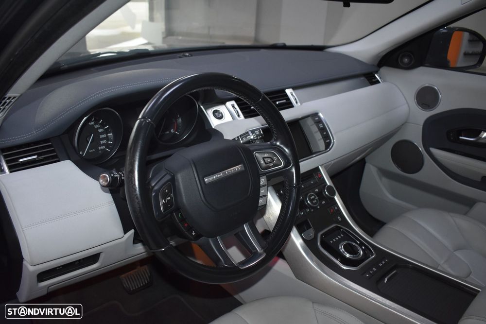Land Rover Range Rover Evoque 2.2 TD4 Prestige Auto - 27