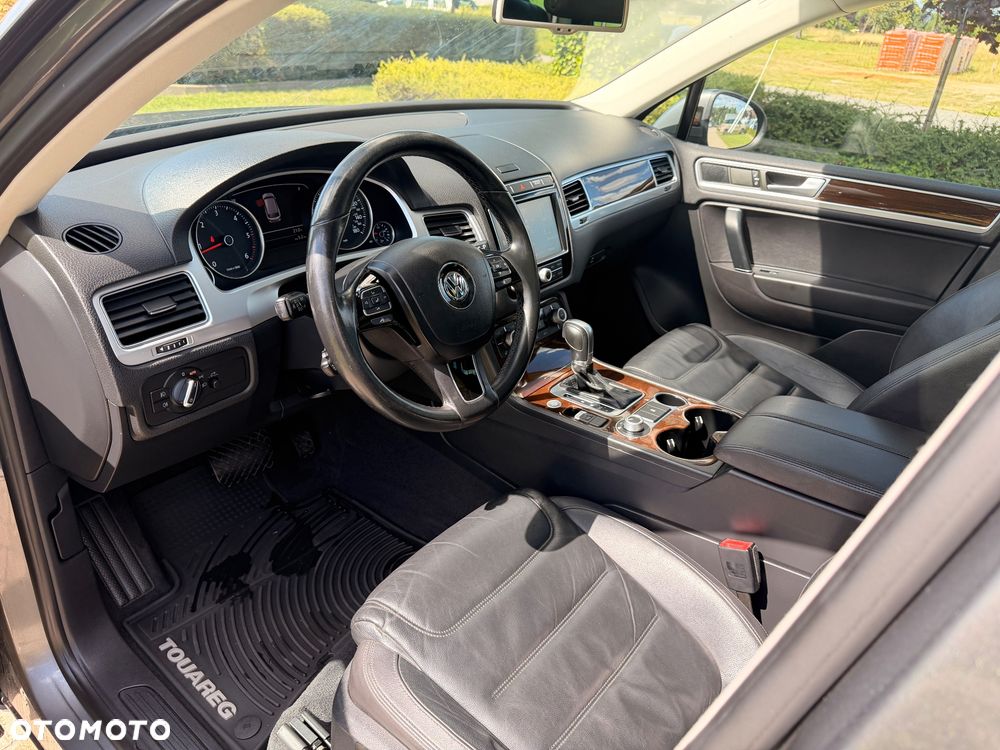 Volkswagen Touareg 3.0 V6 TDI SCR Blue Motion DPF Automatik Terrain Tech Executive Edition - 16