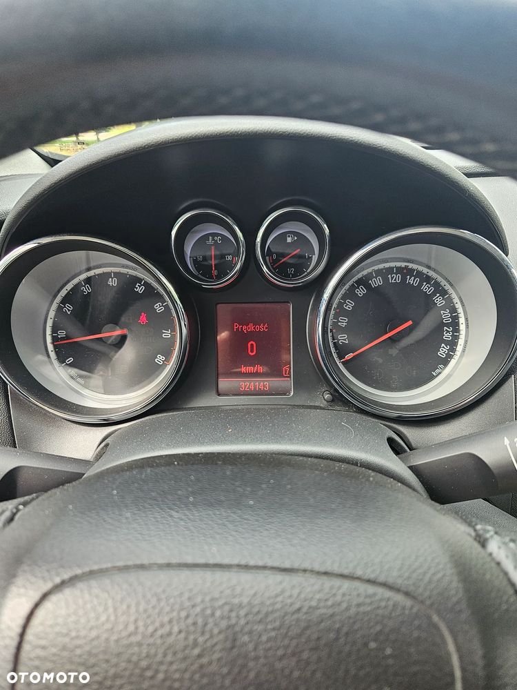 Opel Astra 1.4 T Cosmo - 9