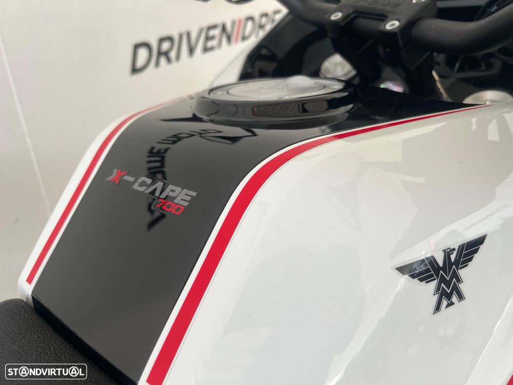 Moto Morini X-Cape 700 - 11