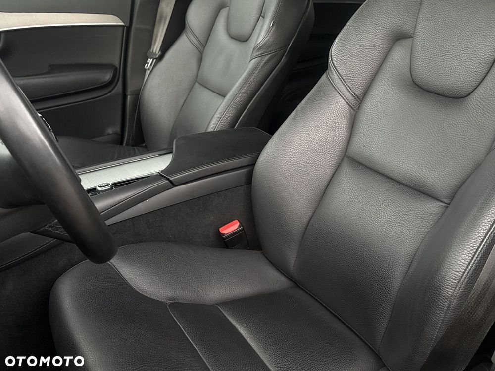 Volvo XC 90 - 11