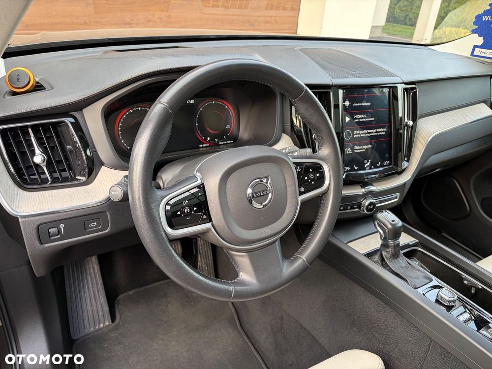 Volvo XC 60 D4 SCR Inscription - 8