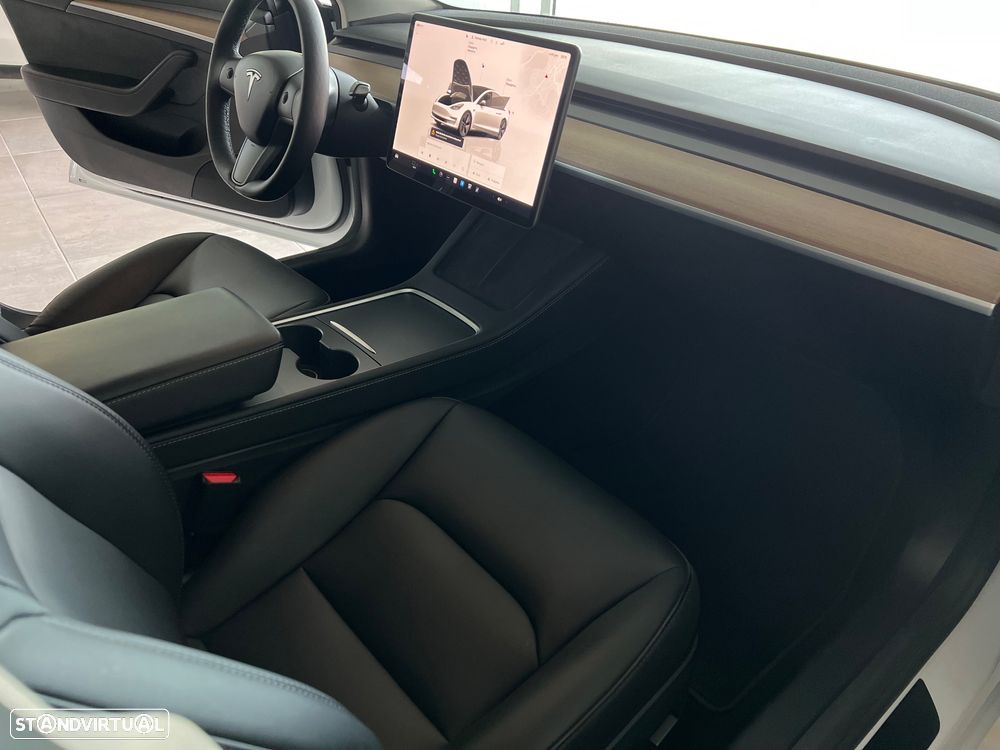 Tesla Model 3 Standard RWD - 11