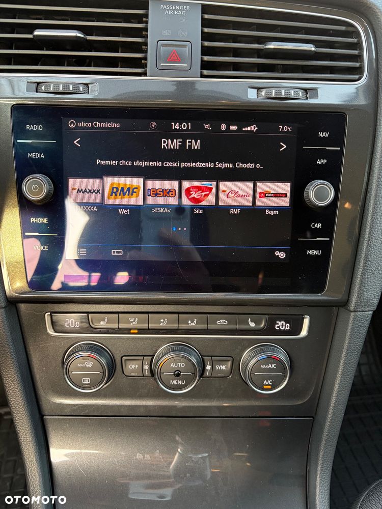 Volkswagen Golf 1.6 TDI BMT Comfortline - 18