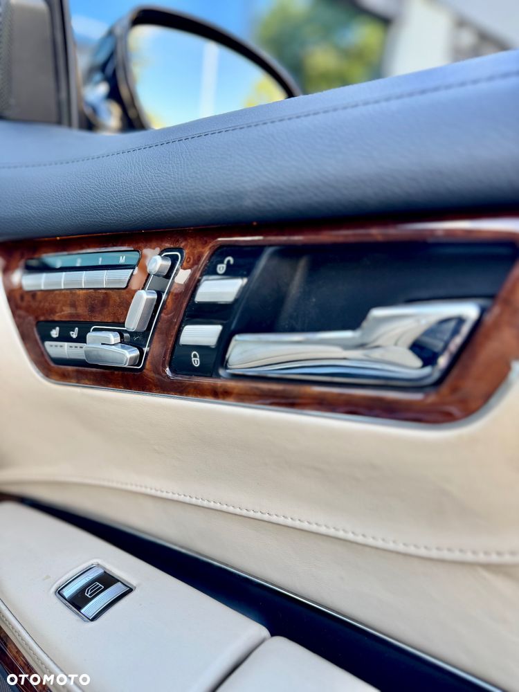 Mercedes-Benz CL 500 - 23
