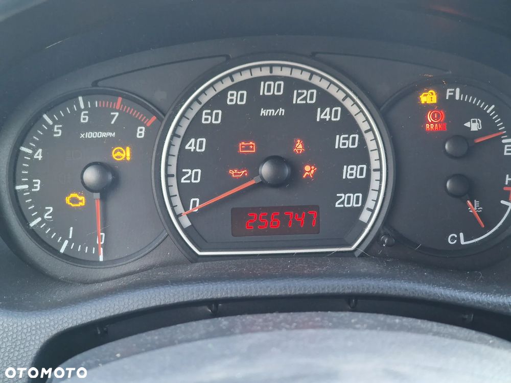 Suzuki Swift 1.3 Club - 17