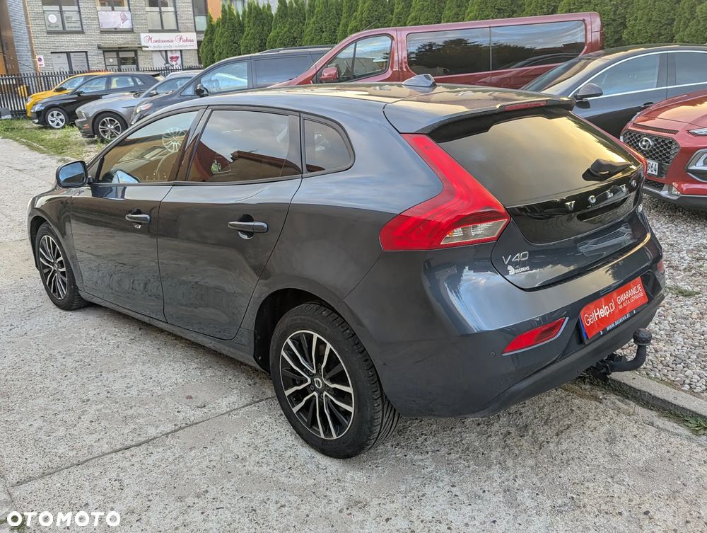 Volvo V40 D2 Momentum - 9