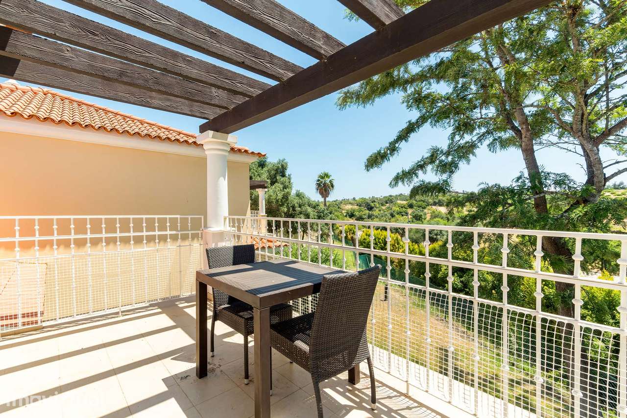 Elegante Apartamento T1 com agradável varanda em Resort - Grande imagem: 3/23