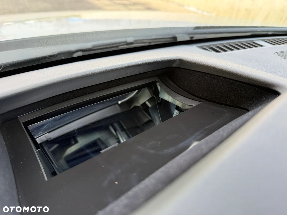 Mazda 3 e-SKYACTIV-X 2.0 M HYBRID HOMURA - 24