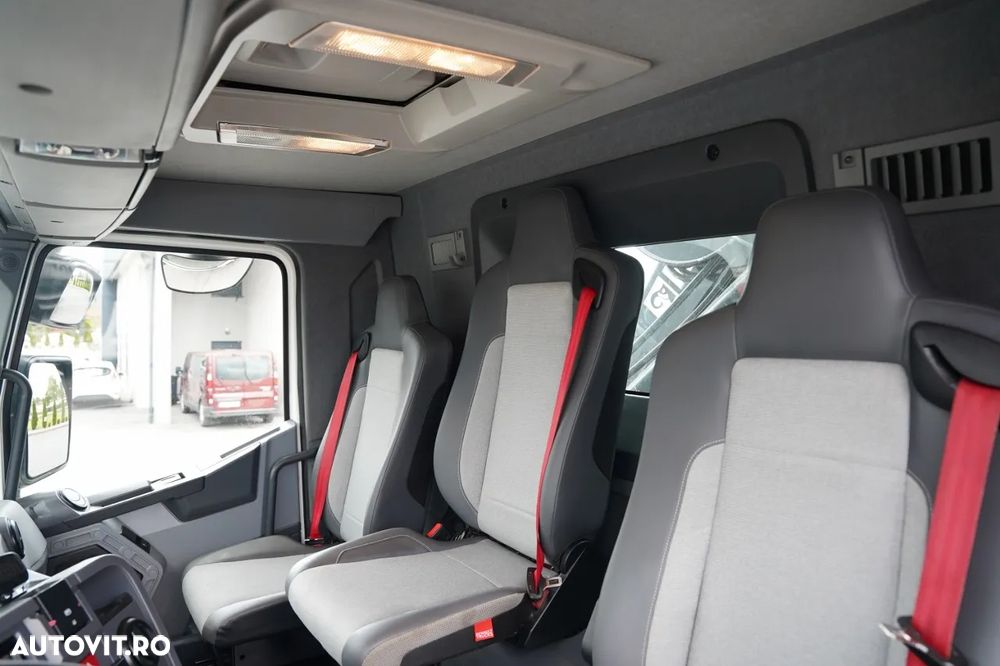 Renault K 380 / 6x4 / BASCUNĂ CU 2 LATE / BASCUNĂ HIDRAULICĂ + HIAB 211 EP-4 HDS / TELECOMANDĂ / CUPĂ / EURO 6 - 30