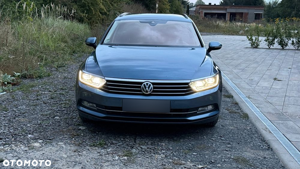Volkswagen Passat - 2