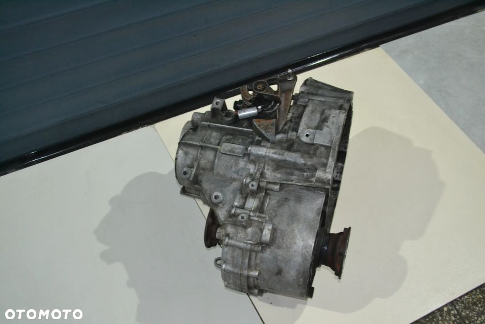 VW AUDI SEAT SKODA 2,0 TDI SKRZYNIA BIEGÓW NFX USZKODZONA DO REGENERACJI POMORSKIE - 2