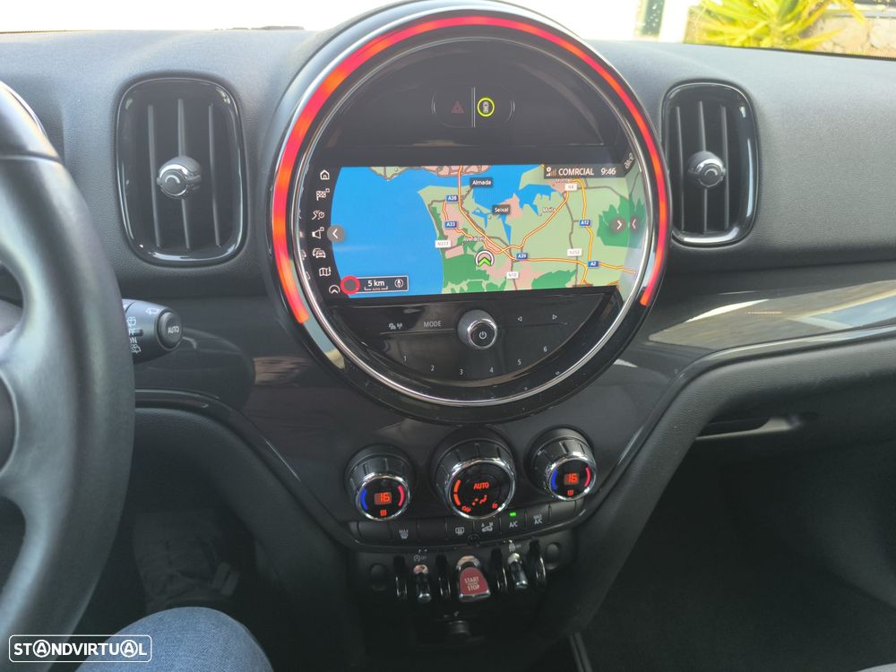 MINI Countryman Cooper D Auto - 11