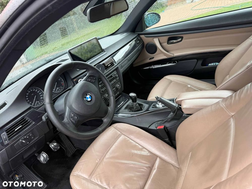 BMW Seria 3 320i - 8