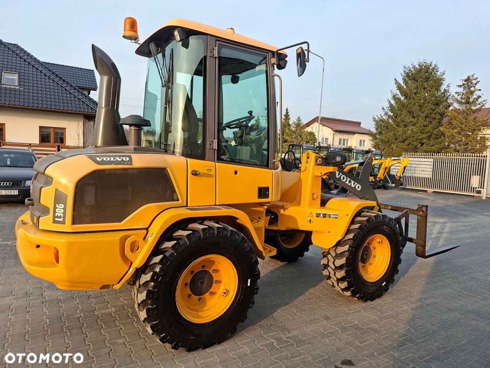 Volvo L30G - 6