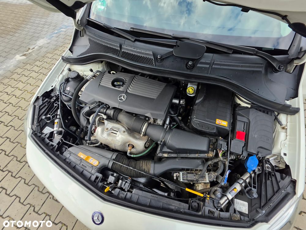 Mercedes-Benz Klasa B 200 BlueEFFICIENCY Edition 1 - 30
