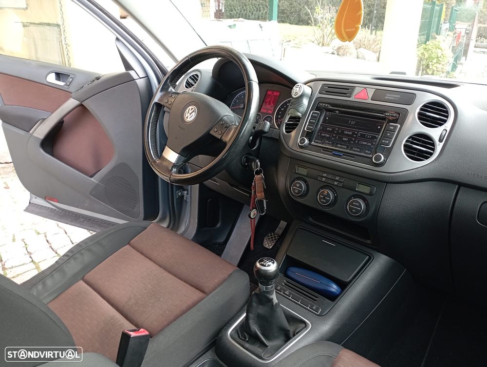 VW Tiguan 1.4 TSI Track 4Motion - 13