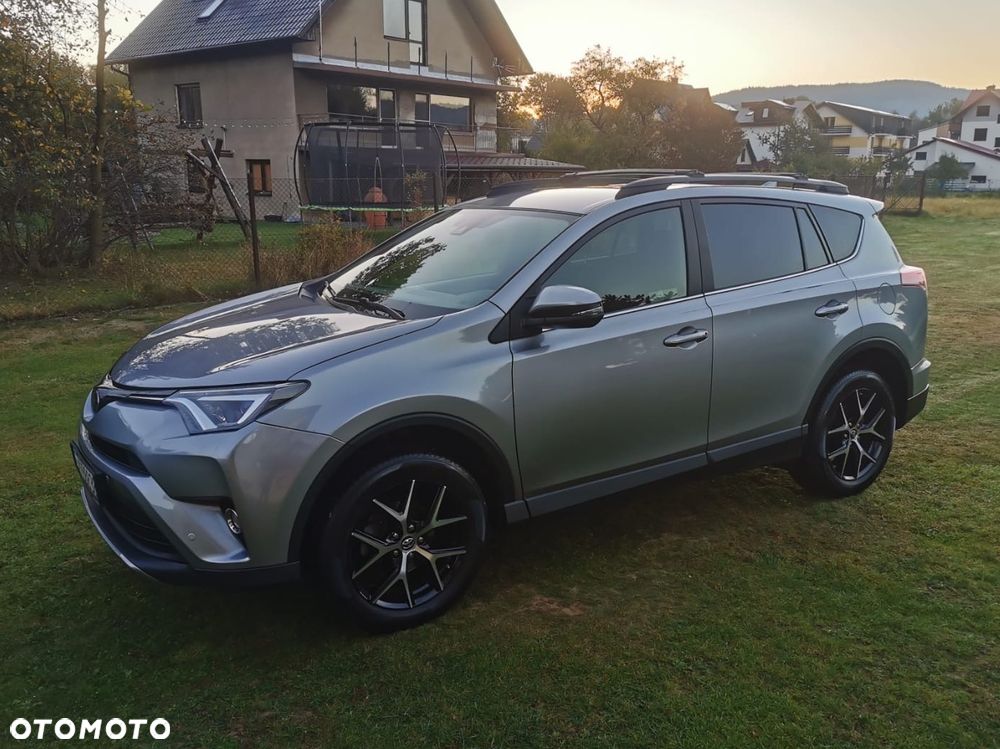 Toyota RAV4 - 3