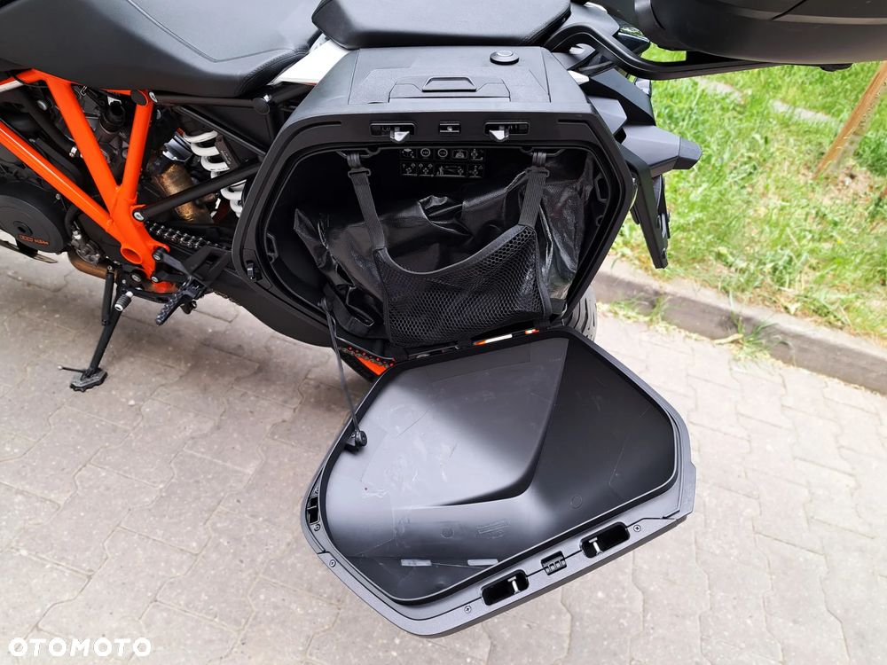 KTM Super Duke - 22