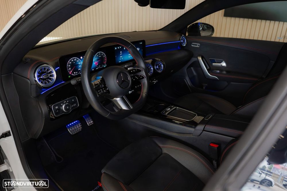 Mercedes-Benz CLA 180 7G-DCT AMG Line - 2