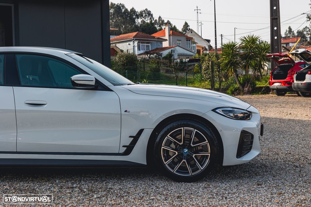 BMW i4 eDrive40 Pack Desportivo M - 7