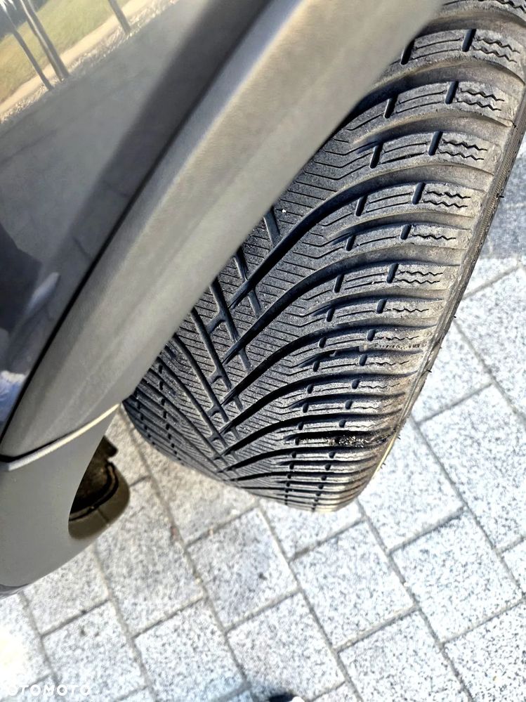 Ford Kuga - 34
