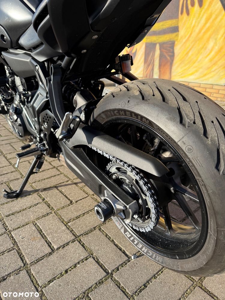 Yamaha MT - 2