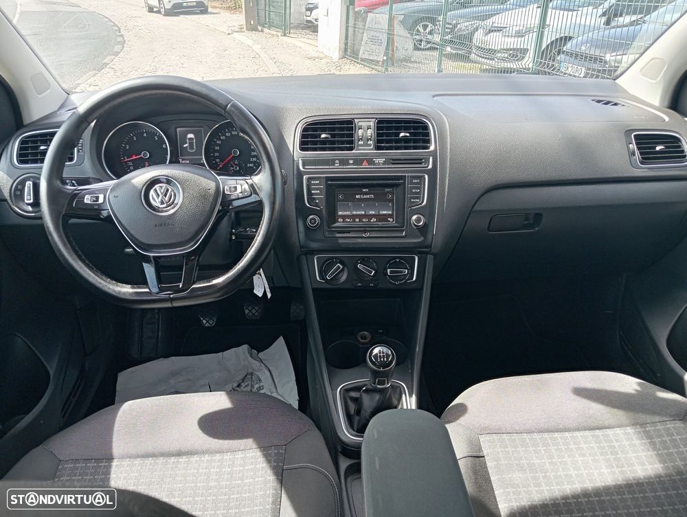 VW Polo 1.0 Confortline - 12