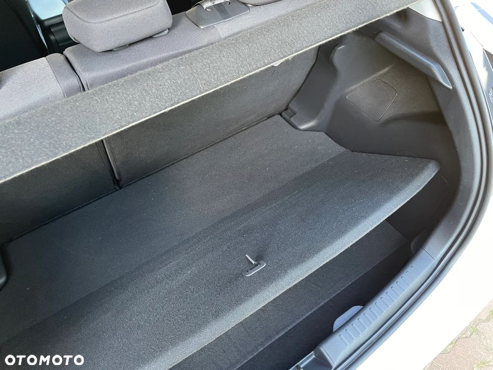 Toyota Yaris - 18