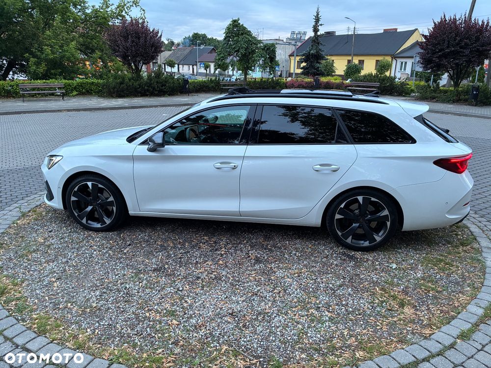 Cupra Leon 2.0 TSI DSG - 4