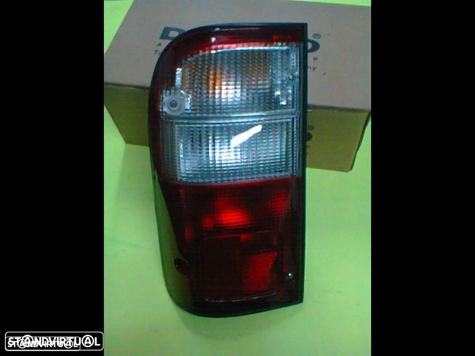 farolins stop toyota hilux 1997-2001 (NOVOS) - 2