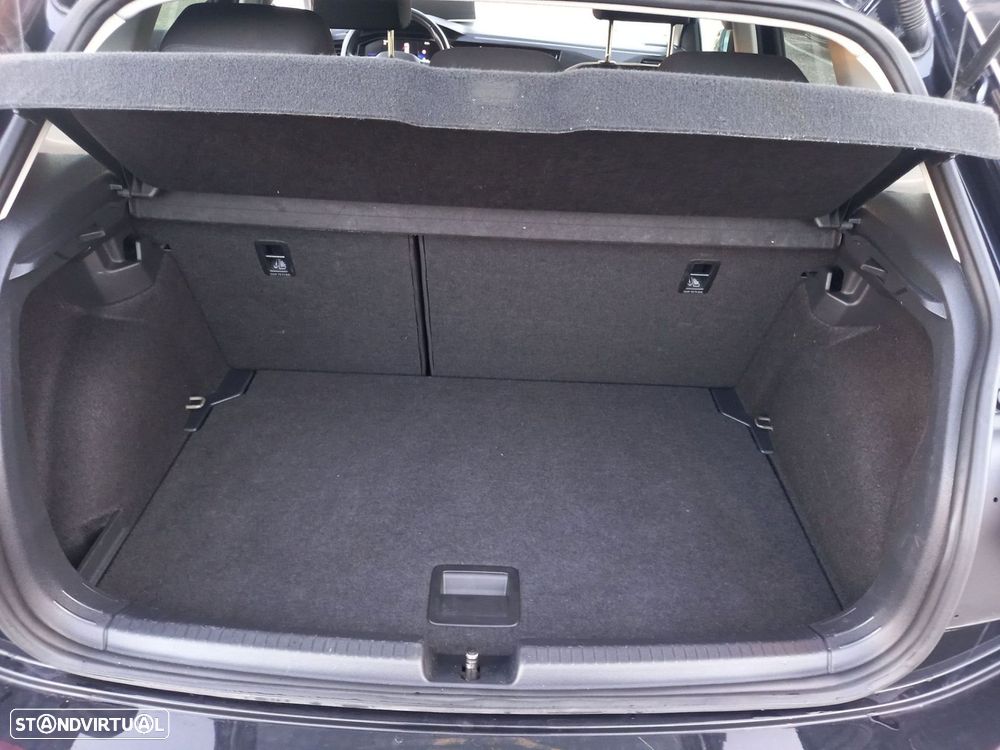 VW Polo 1.0 TSI Urban DSG - 10