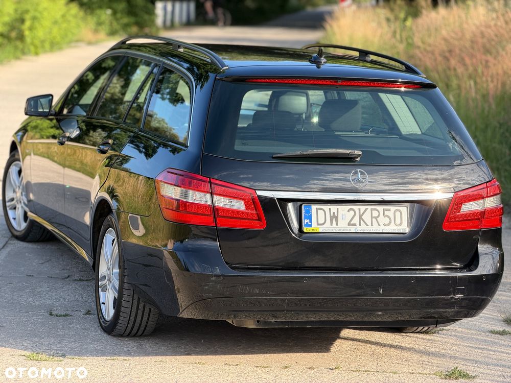 Mercedes-Benz Klasa E 220 CDI DPF BlueEFFICIENCY Automatik Elegance - 18