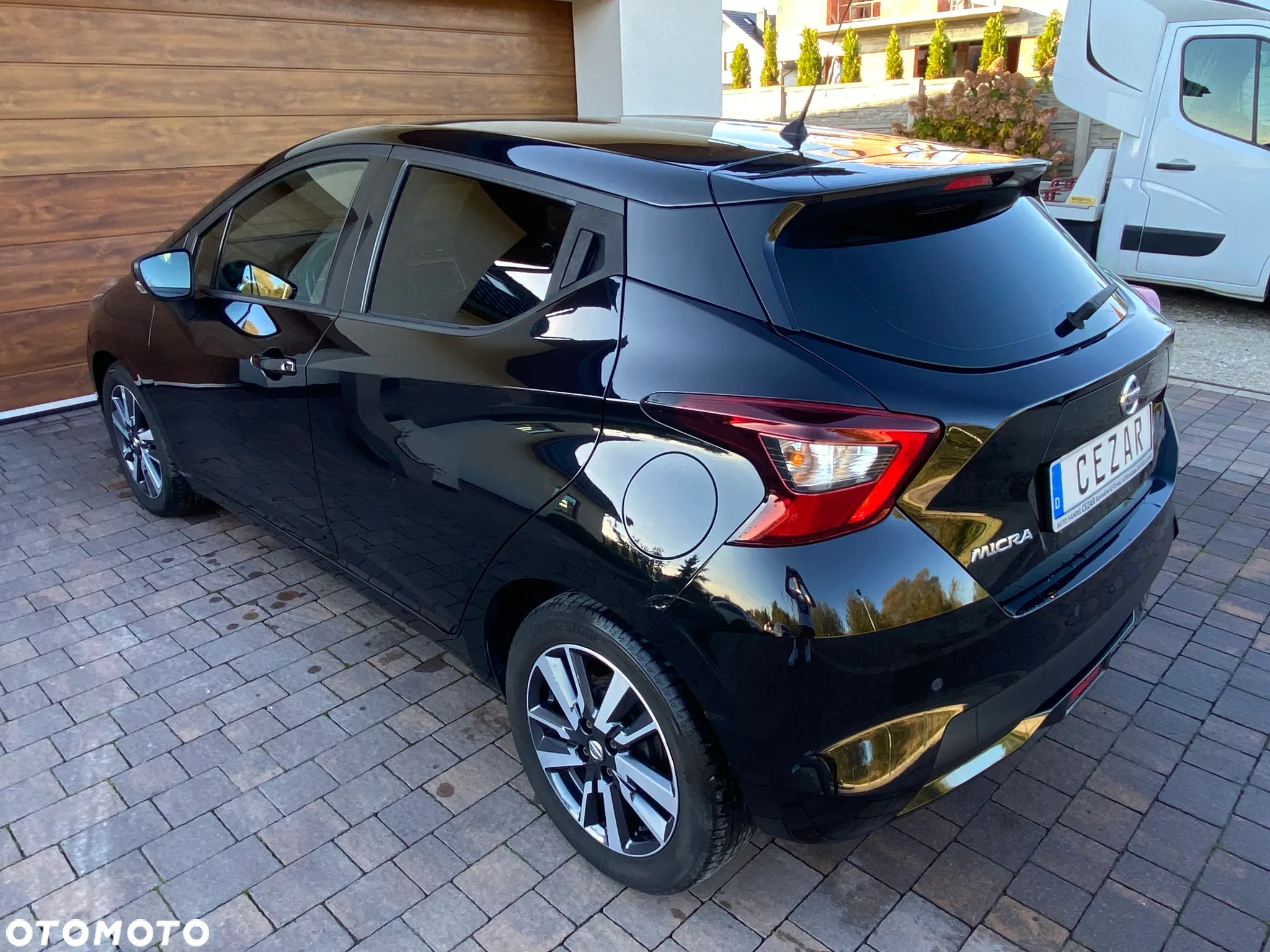 Nissan Micra - 4