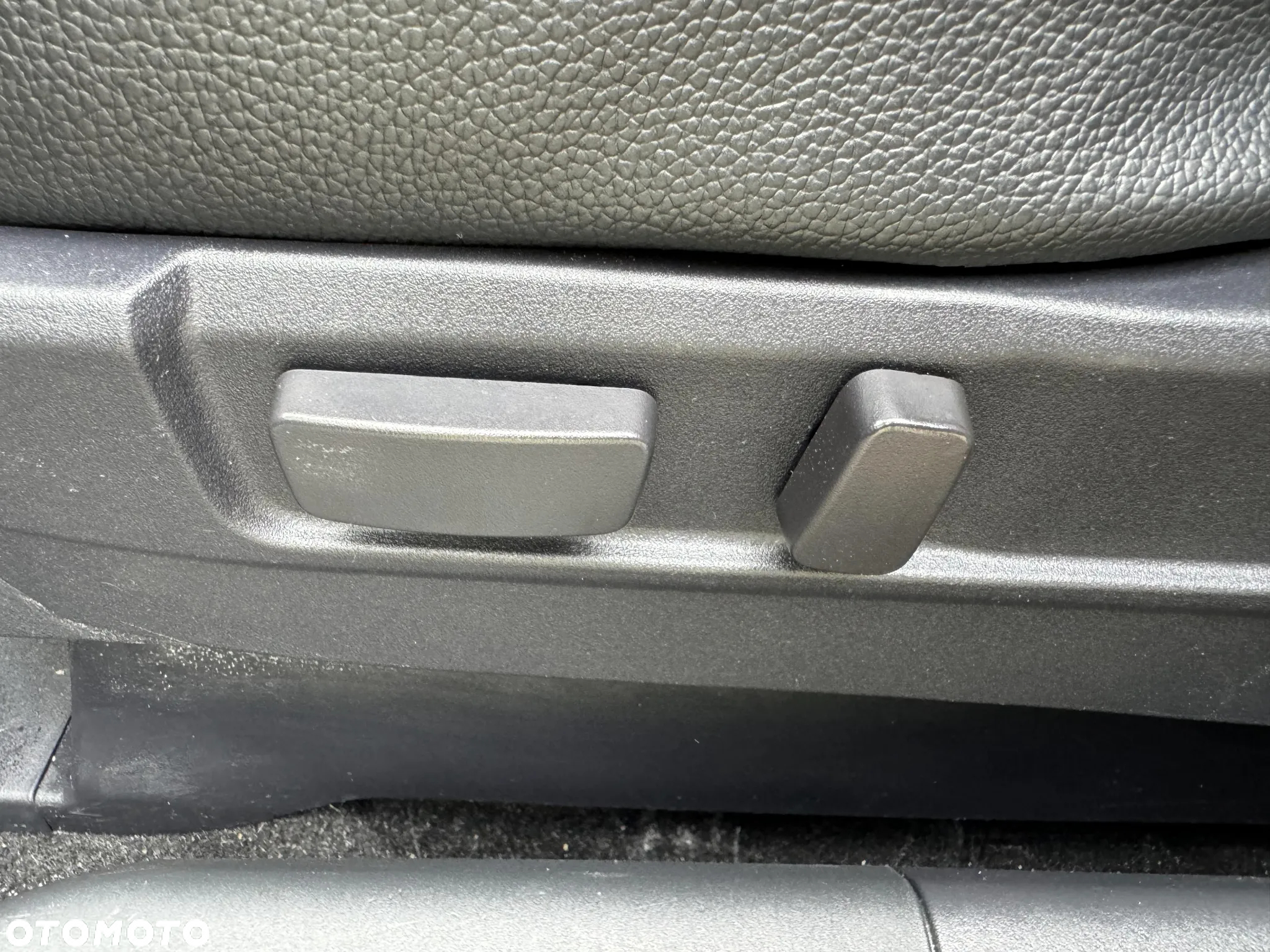 Mitsubishi Outlander 2.0 4WD Plug-In Hybrid - 15