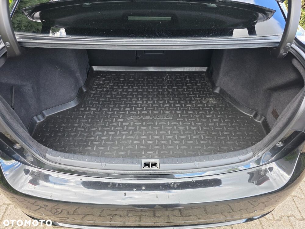 Toyota Avensis 1.8 Premium MS - 22