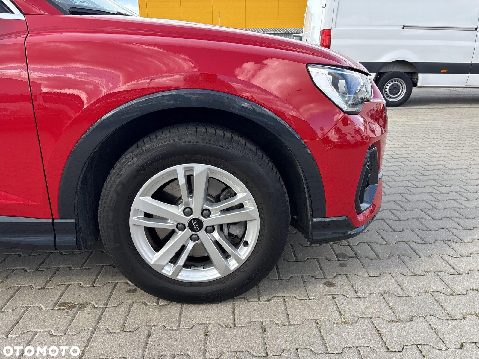 Audi Q3 Sportback - 9