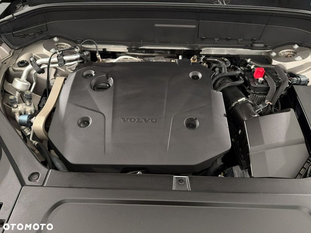Volvo XC 90 - 36