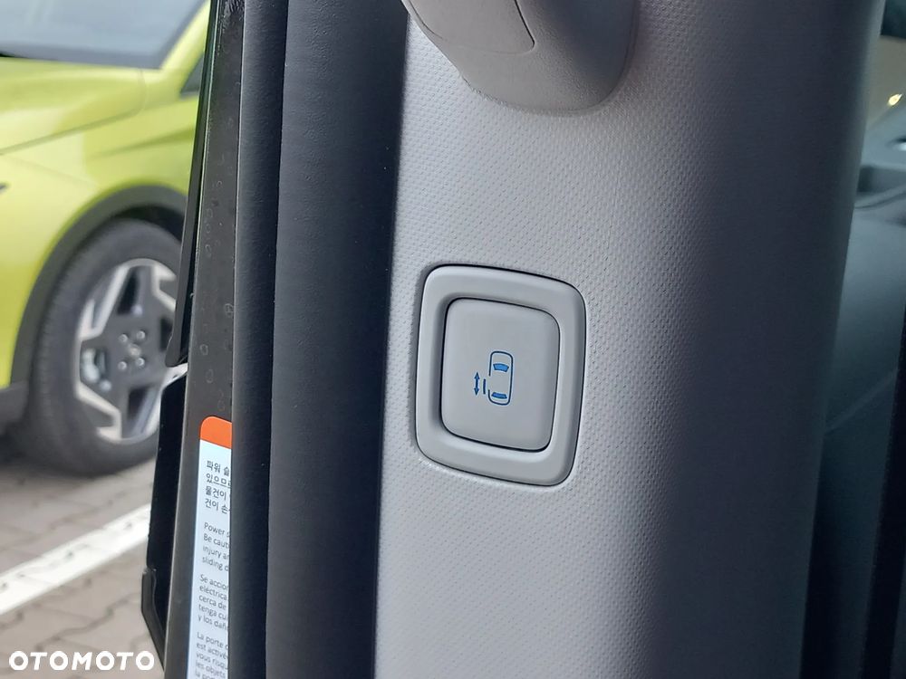 Hyundai Staria 1.6 T-GDI HEV Smart VIP - 35