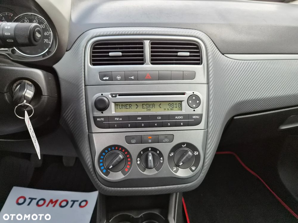 Fiat Grande Punto - 25