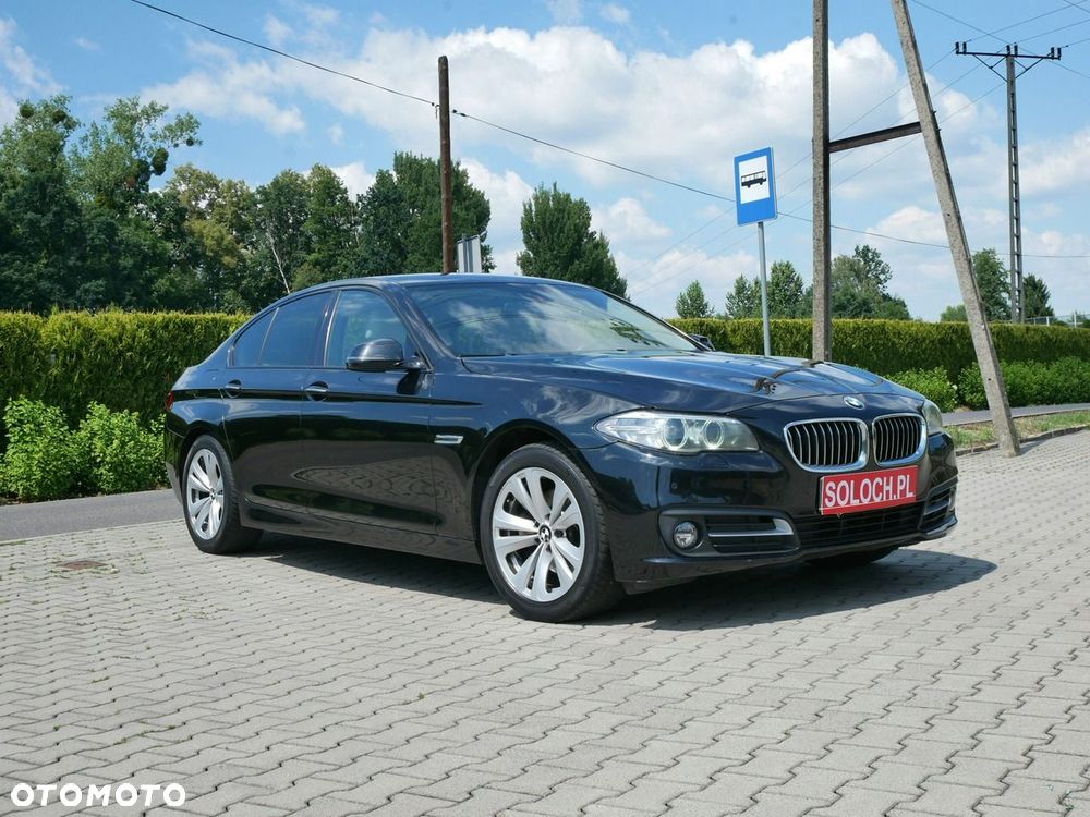 BMW Seria 5 520d xDrive - 11