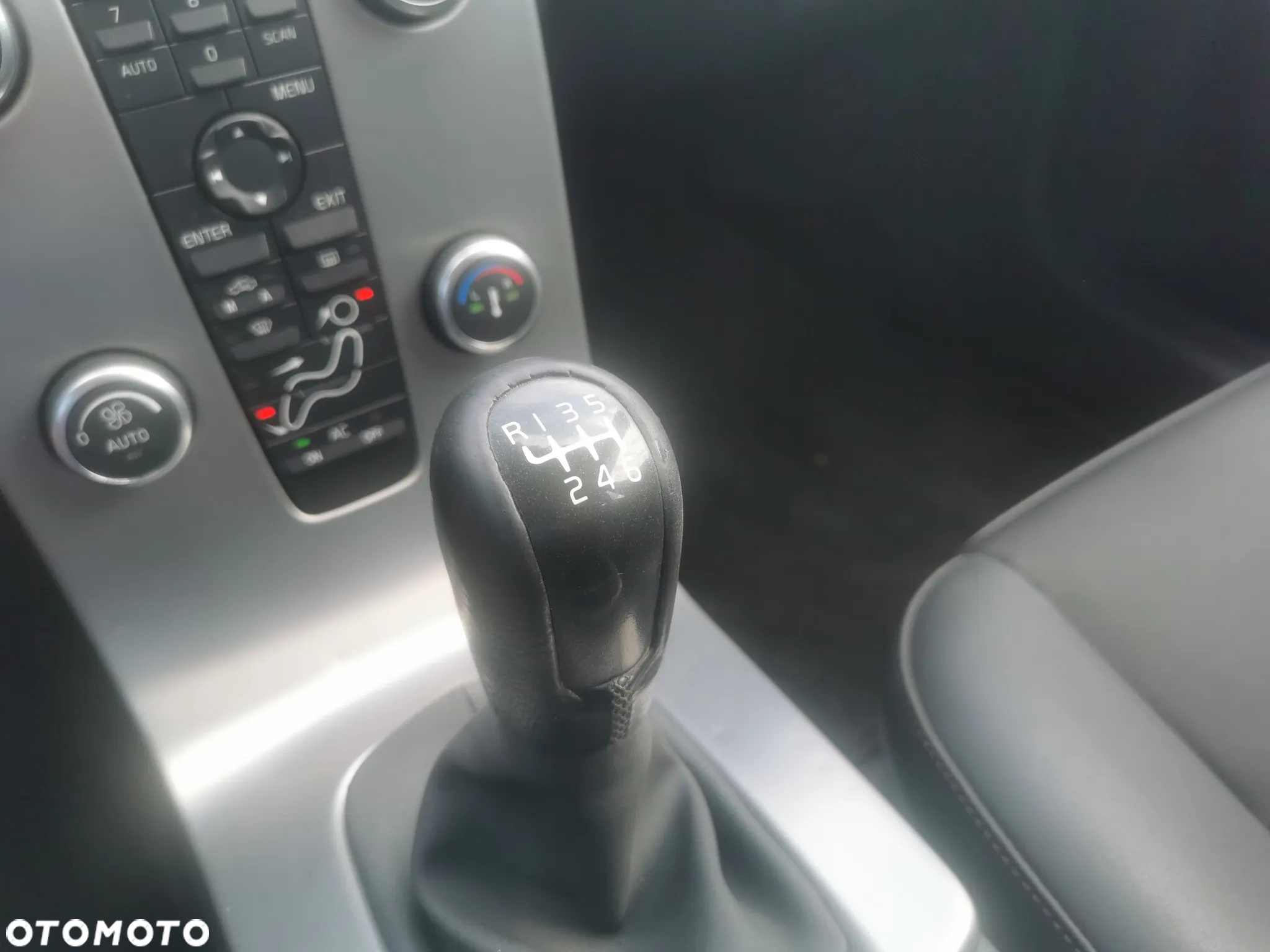 Volvo V50 2.0D Summum - 19