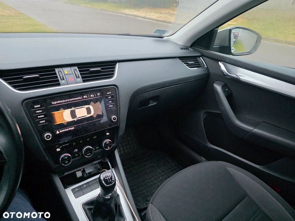 Skoda Octavia 1.6 TDI Ambition - 12