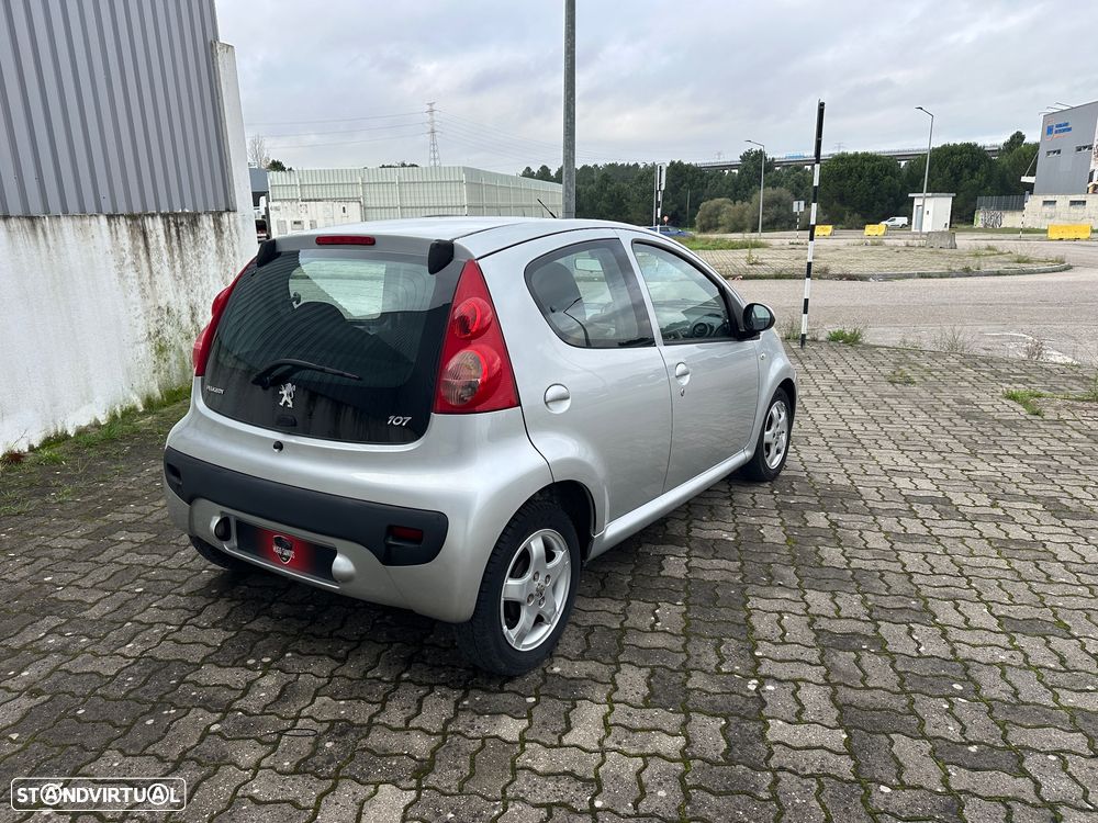 Peugeot 107 1.0 Urban 2 Tronic - 4